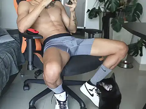 Vbenz28 online show from March 22, 2026, 12:50 pm