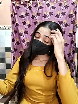 Snapshot of Cute_Manju01 chatting on December 3, 2025, 3:40 am Cute Manju01 online show from December 3, 2025, 3:40 am