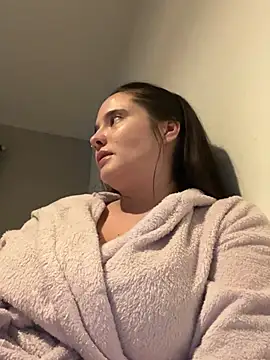 Snapshot of LollyLove_ chatting on February 9, 2026, 9:02 pm LollyLove online show from February 9, 2026, 9:02 pm