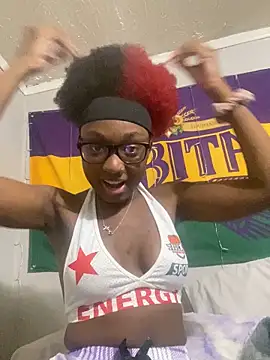 Snapshot of HennessyBaby21 chatting on October 6, 2025, 9:15 pm HennessyBaby21 online show from October 6, 2025, 9:15 pm