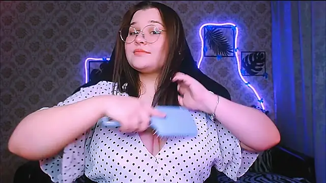 InLoveWithLife26 online show from January 13, 2026, 6:01 pm