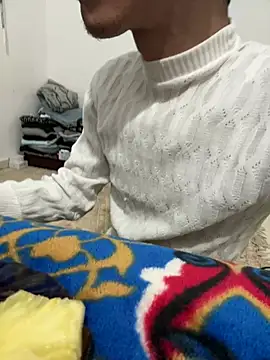 HitShelf online show from January 13, 2026, 11:08 pm