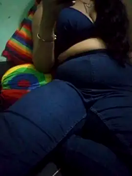 Snapshot of Maria_Mahi chatting on November 27, 2025, 6:19 pm Maria Mahi online show from November 27, 2025, 6:19 pm