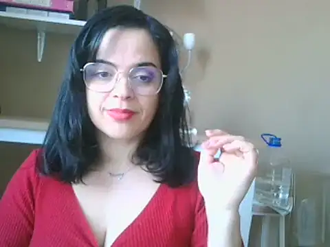 ITALIANASISIXX online show from November 25, 2025, 11:54 am