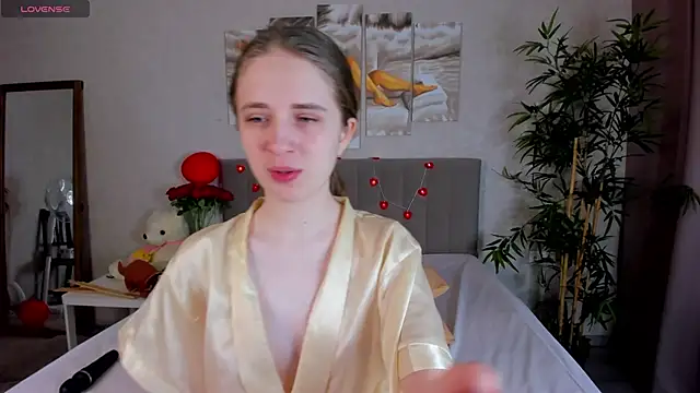 Snapshot of Camilla_Kelly chatting on February 17, 2026, 1:25 am Camilla Kelly online show from February 17, 2026, 1:25 am