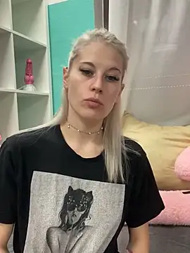 Snapshot of TheRealJessyLey chatting on November 3, 2025, 8:07 am TheRealJessyLey online show from November 3, 2025, 8:07 am