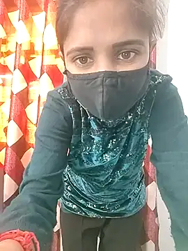 Snapshot of Ruhi_07 chatting on November 10, 2025, 3:44 am Ruhi 07 online show from November 10, 2025, 3:44 am