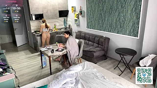 VelvetMiley online show from April 27, 2026, 11:30 am