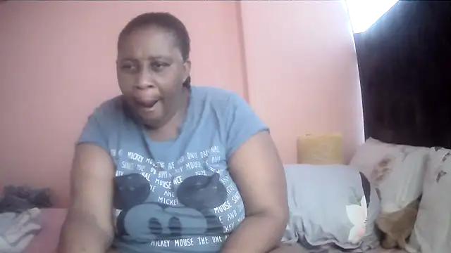 Snapshot of HUGEASSXXXXX chatting on November 22, 2025, 4:55 am HUGEASSXXXXX online show from November 22, 2025, 4:55 am