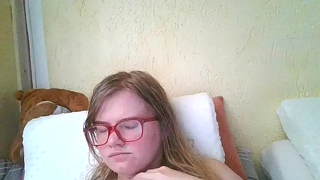 Moonolighta online show from September 9, 2025, 11:52 am