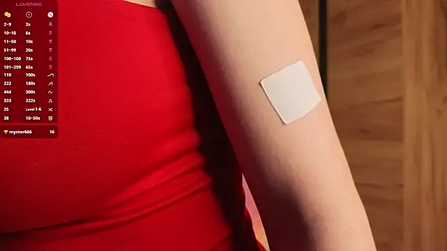 Snapshot of BlushinBloom chatting on November 24, 2025, 6:13 am BlushinBloom online show from November 24, 2025, 6:13 am