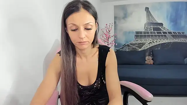 RheaEtthan online show from February 3, 2026, 9:09 pm