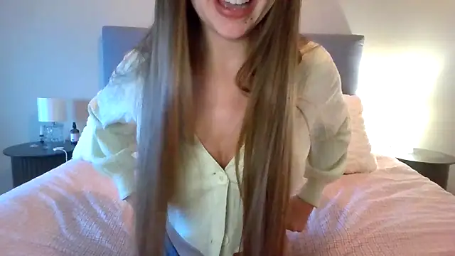 Snapshot of TaylorWest62 chatting on November 17, 2025, 1:26 pm TaylorWest62 online show from November 17, 2025, 1:26 pm