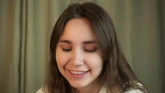 Snapshot of EthalFlowers chatting on November 5, 2025, 2:03 am EthalFlowers online show from November 5, 2025, 2:03 am