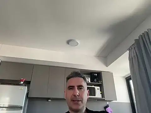 couplelatam2025 v2 online show from October 20, 2025, 6:41 pm