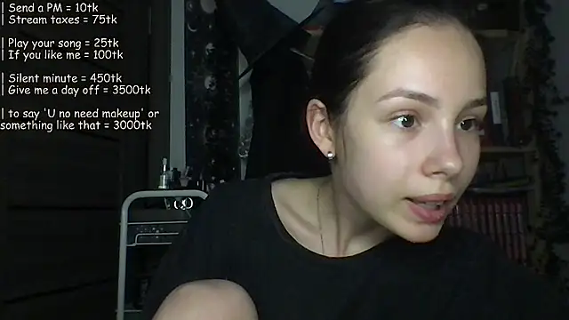 Yuna5343 online show from July 17, 2026, 9:01 pm