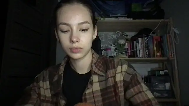 Yuna5343 online show from October 21, 2025, 9:25 pm