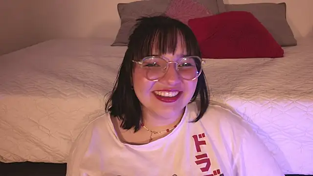 Snapshot of Gaby99_ chatting on October 23, 2025, 12:15 pm Gaby99 online show from October 23, 2025, 12:15 pm