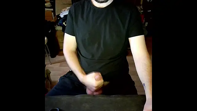 Snapshot of _SpicyStuff_@xh chatting on December 4, 2025, 10:58 am SpicyStuff xh online show from December 4, 2025, 10:58 am