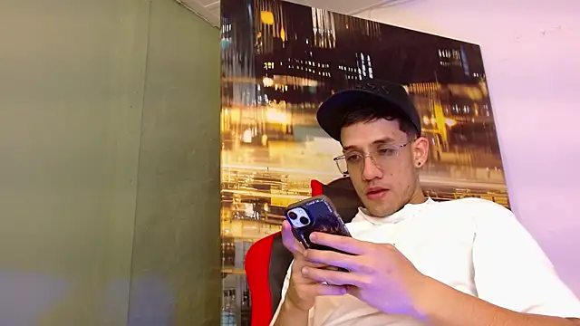 alexgiraldo   online show from April 7, 2026, 12:56 am