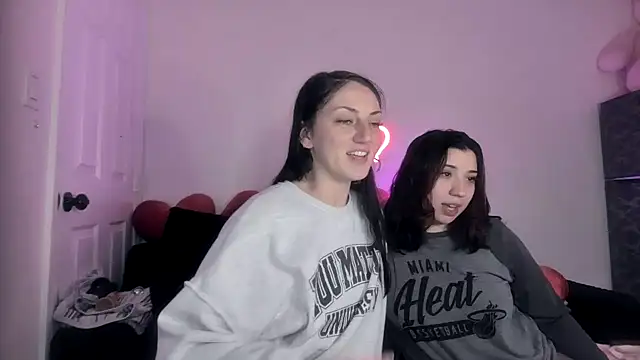 torithequeen online show from February 8, 2026, 3:32 pm