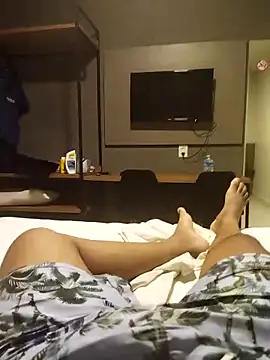 Santoro15 online show from April 10, 2026, 1:56 am