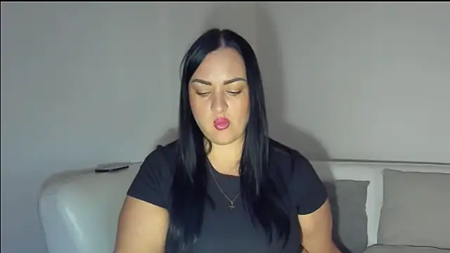 AliTemptress online show from October 15, 2025, 5:43 pm