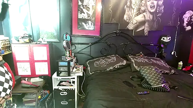 Splash Queen420 online show from December 15, 2025, 6:19 am