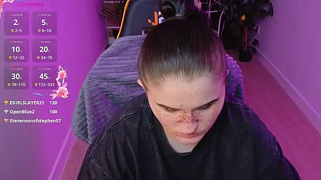 Dark Shine online show from February 22, 2026, 4:04 am