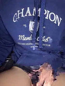 Snapshot of haramnarab chatting on December 18, 2025, 6:01 pm haramnarab online show from December 18, 2025, 6:01 pm