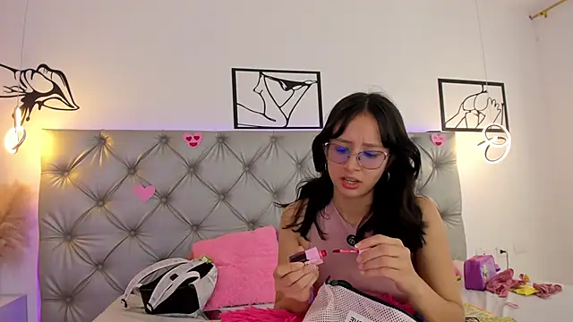 Naughty Couple83 online show from March 14, 2026, 3:51 pm