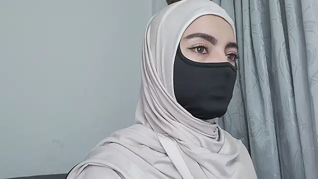 Snapshot of jade_nassar chatting on December 14, 2025, 10:15 pm jade nassar online show from December 14, 2025, 10:15 pm