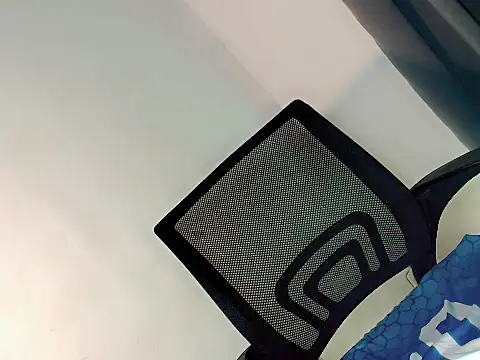 your hottest kim online show from February 21, 2026, 3:52 am