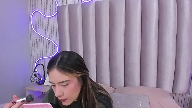 SamanthaPeachss online show from November 27, 2025, 11:54 am