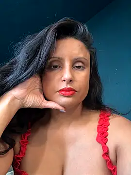 Snapshot of Angelaarayexx chatting on October 16, 2025, 12:35 pm Angelaarayexx online show from October 16, 2025, 12:35 pm
