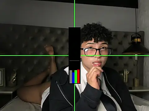 Snapshot of Valentin0_3 chatting on November 12, 2025, 7:40 pm Valentin0 3 online show from November 12, 2025, 7:40 pm