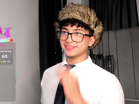 Snapshot of Valentin0_3 chatting on October 27, 2025, 11:55 am Valentin0 3 online show from October 27, 2025, 11:55 am