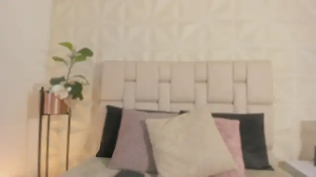 scarlettadams   online show from October 27, 2025, 12:17 pm