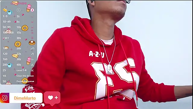 Snapshot of mike_black_22 chatting on November 9, 2025, 1:04 pm mike black 22 online show from November 9, 2025, 1:04 pm