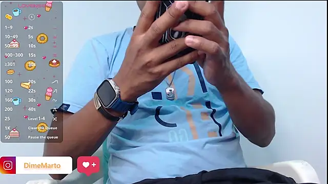 Snapshot of mike_black_22 chatting on November 14, 2025, 2:10 pm mike black 22 online show from November 14, 2025, 2:10 pm