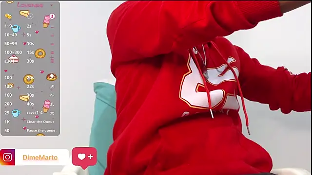 Snapshot of mike_black_22 chatting on October 21, 2025, 1:54 pm mike black 22 online show from October 21, 2025, 1:54 pm