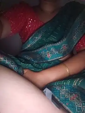 Snapshot of indianhotwife639 chatting on July 8, 2026, 5:24 pm indianhotwife639 online show from July 8, 2026, 5:24 pm