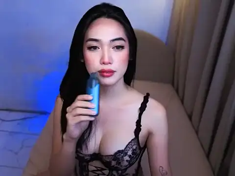Madmoisellex online show from June 16, 2026, 2:28 pm