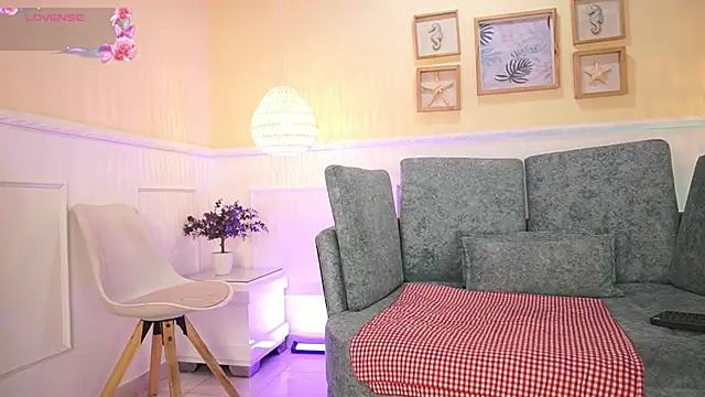 LoonaNyx online show from September 25, 2025, 11:38 am