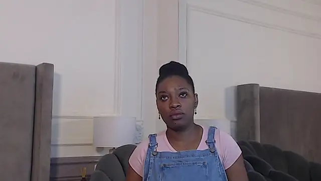 Snapshot of NatashaSilver chatting on November 22, 2025, 1:10 pm NatashaSilver online show from November 22, 2025, 1:10 pm