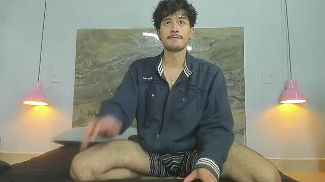 Snapshot of DimitriDeluxe chatting on December 14, 2025, 12:33 pm DimitriDeluxe online show from December 14, 2025, 12:33 pm