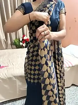 Shalu G online show from February 7, 2026, 3:31 pm