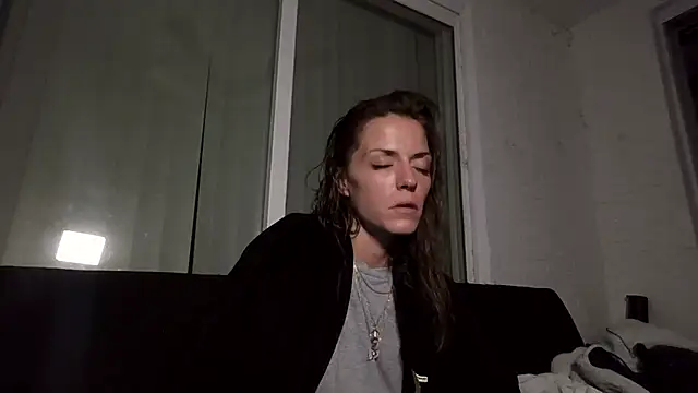 Snapshot of LaylaRainVIP chatting on September 12, 2025, 8:25 am LaylaRainVIP online show from September 12, 2025, 8:25 am