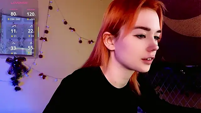 Snapshot of Kiara_Dream chatting on January 12, 2026, 8:58 pm Kiara Dream online show from January 12, 2026, 8:58 pm