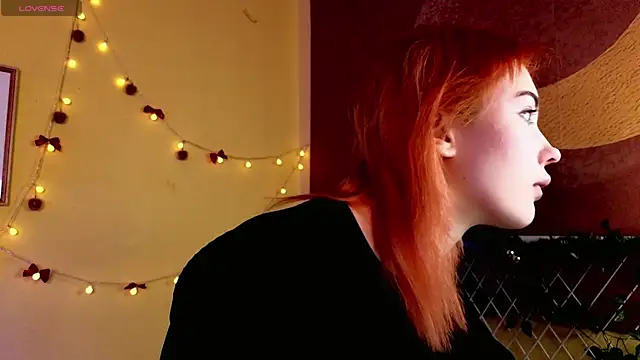 Snapshot of Kiara_Dream chatting on January 13, 2026, 10:03 pm Kiara Dream online show from January 13, 2026, 10:03 pm